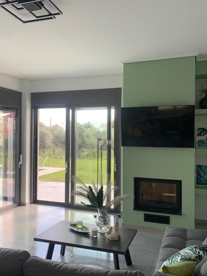 Nostos Luxury Villas With Private Pool In Nafpaktos Buitenkant foto