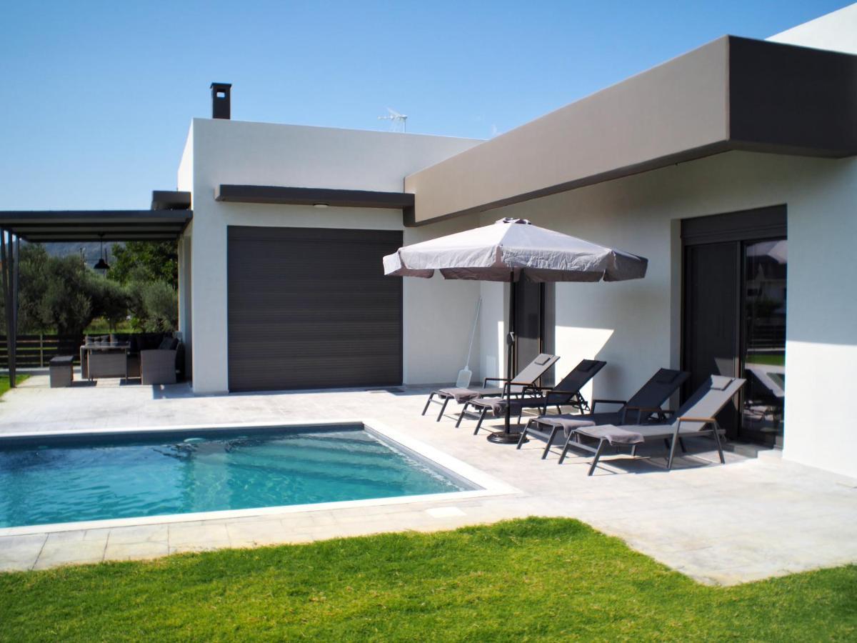 Nostos Luxury Villas With Private Pool In Nafpaktos Buitenkant foto