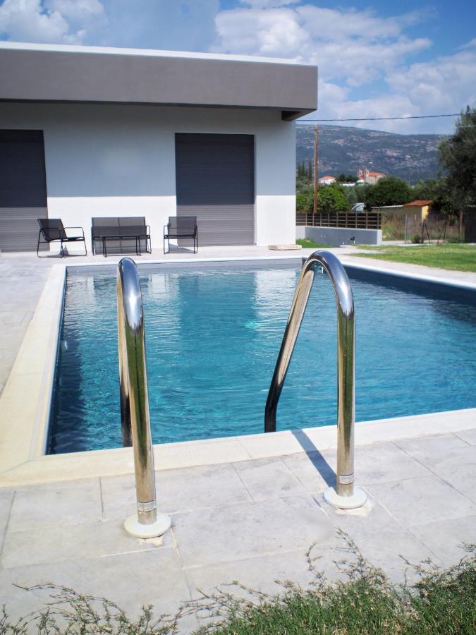 Nostos Luxury Villas With Private Pool In Nafpaktos Buitenkant foto